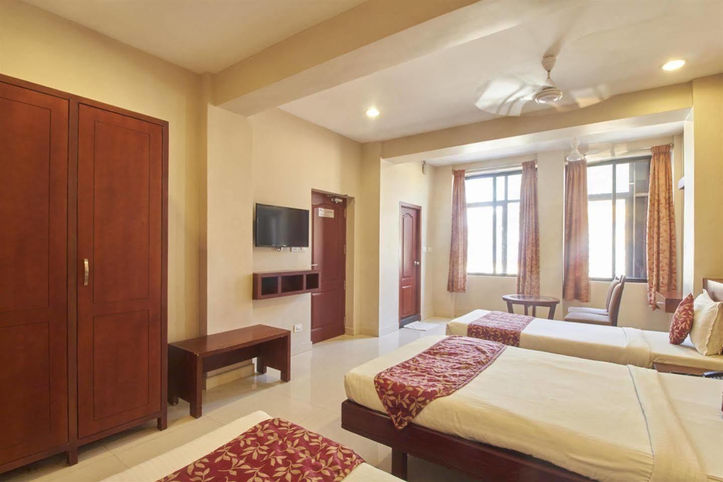Pleasant Inn Pondicherry Exterior photo